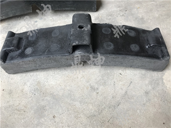 合成闸瓦相对铸铁闸瓦的八大优点