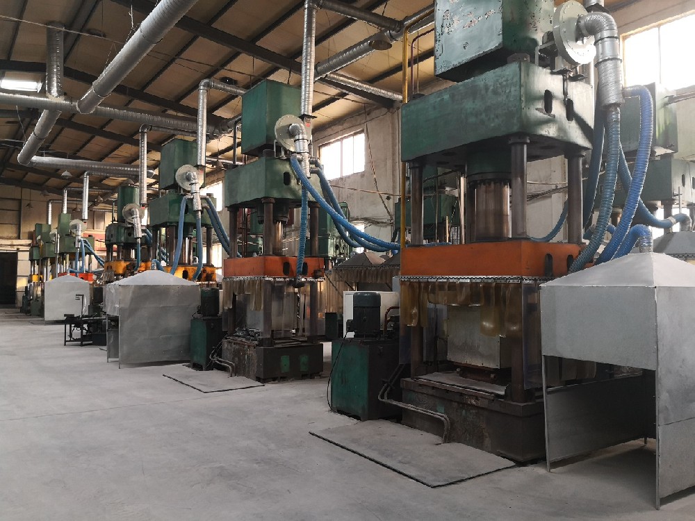 合成闸瓦模具失效的原因与对策