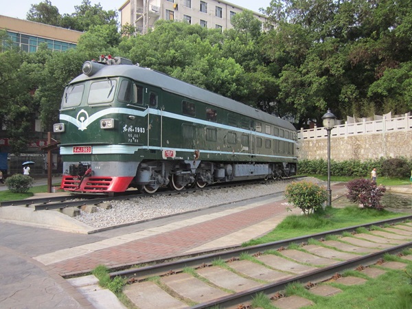 铸铁闸瓦与合成闸瓦的选用方法