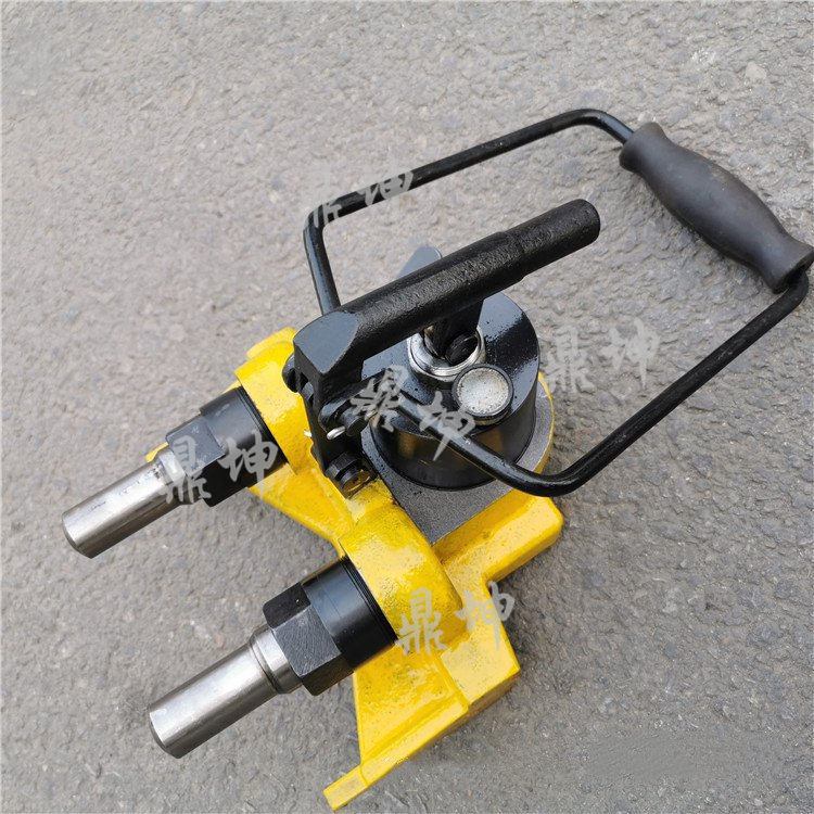 YGJD-60型液压轨距调整器