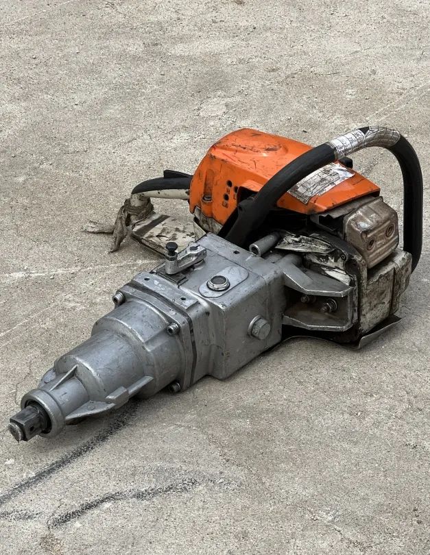 单头内燃螺栓扳手