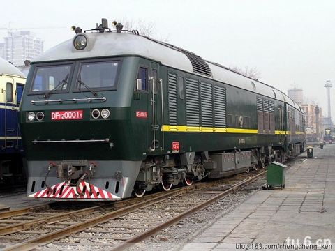 东风11专(DF11Z)型准高速客运内燃机车